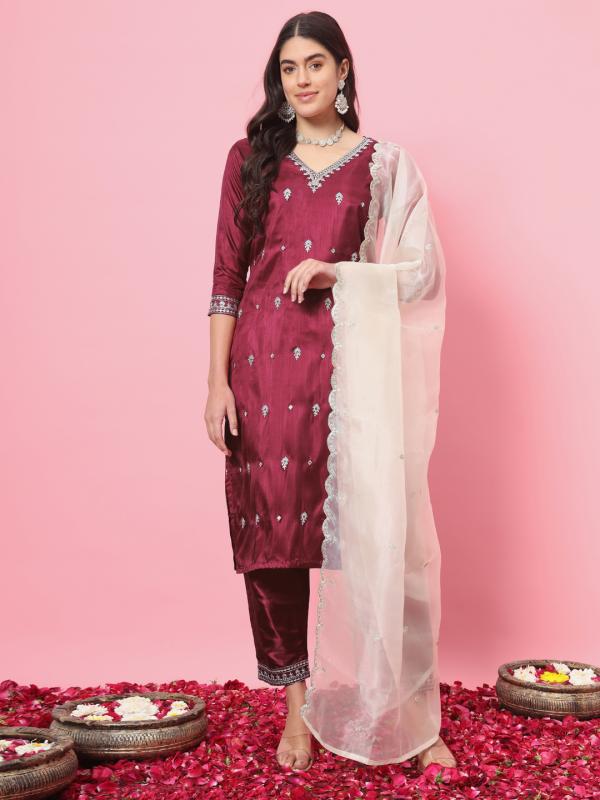 VP 9530 C Silk Blend Kurta and Trouser Set with Organza Dupatta
